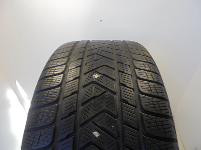 Pirelli Scorpion guma