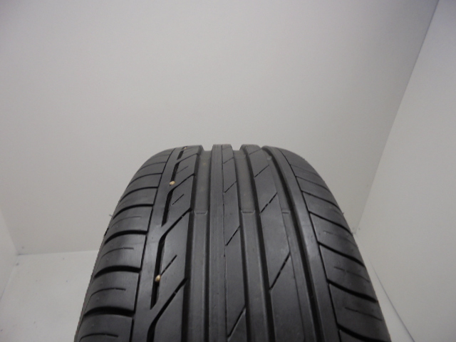 Bridgestone T001 guma